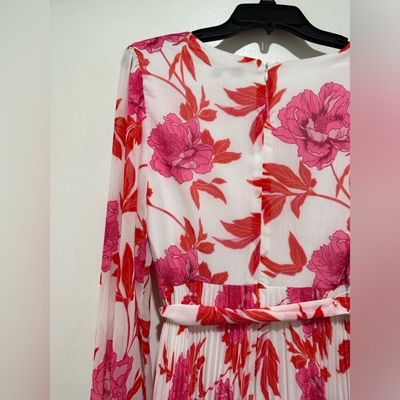 KENSIE: Floral Pleated dress - Picture 8 of 9